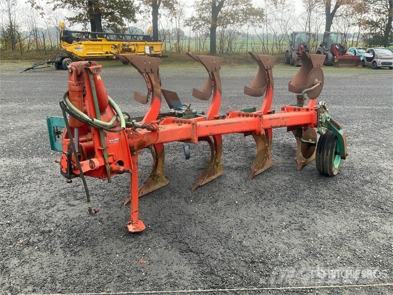 Kverneland F8 Breaking Plow Pflüge