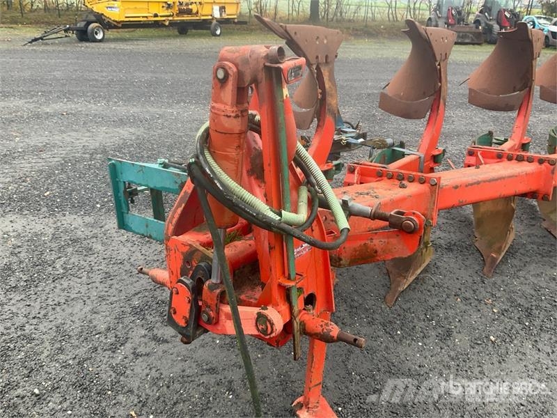Kverneland F8 Breaking Plow Pflüge