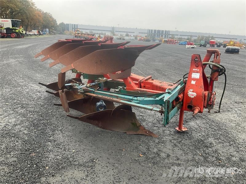 Kverneland F8 Breaking Plow Pflüge