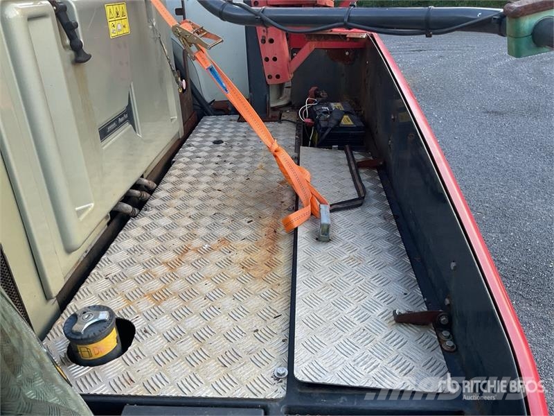 Kverneland Ixdrive 33 m 4x4 High Clearance Self-Propelled Spr Pulverizadores autopropulsados