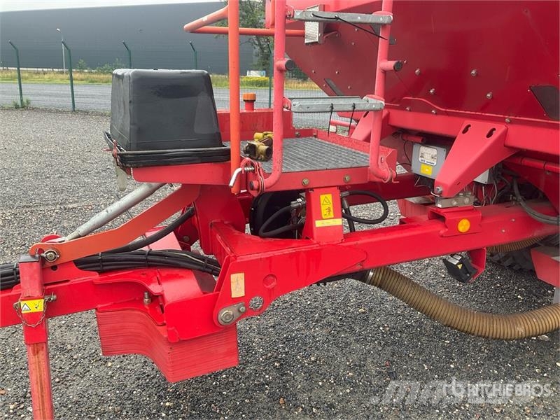 Kverneland Optima Hd e-drive 6 m Combination Seed Drill Mechanické sejačky