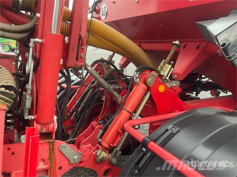 Kverneland Optima Hd e-drive 6 m Combination Seed Drill Mechanické sejačky