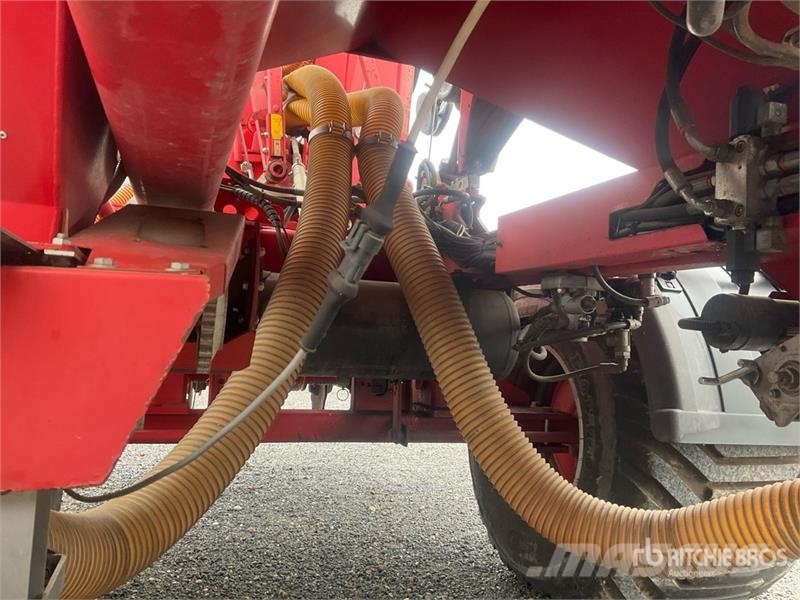 Kverneland Optima Hd e-drive 6 m Combination Seed Drill Mechanické sejačky