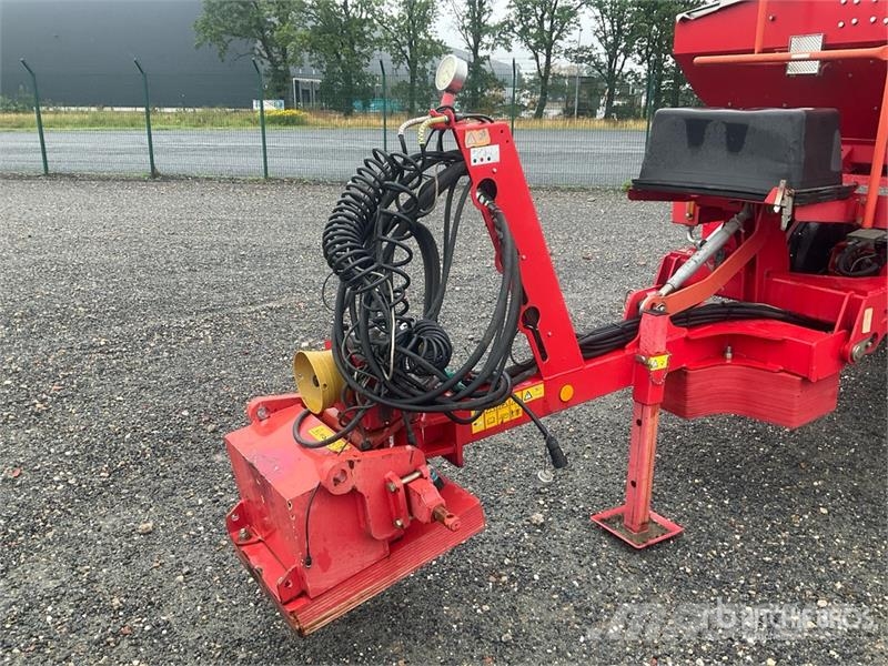 Kverneland Optima Hd e-drive 6 m Combination Seed Drill Mechanické sejačky