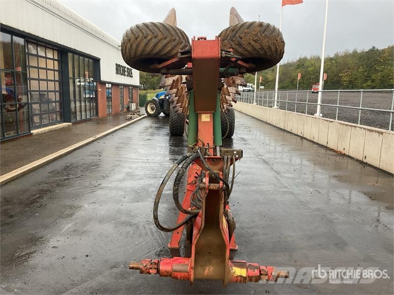 Kverneland RT100 8000 mm Semi-Mount Cultivator Kultivatorer