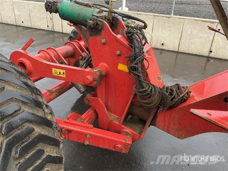 Kverneland RT100 8000 mm Semi-Mount Cultivator Kultivatorer
