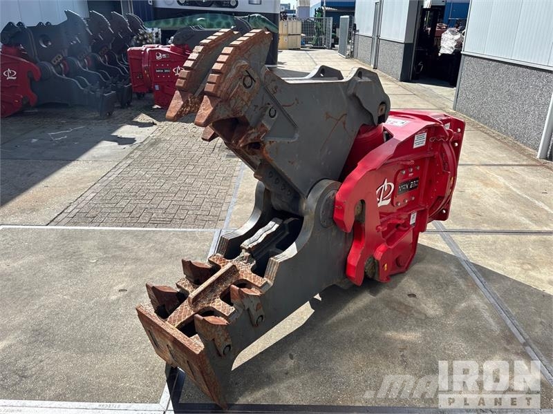 Labounty MRX 260 Rotating Demolition Pulverizer Drviče
