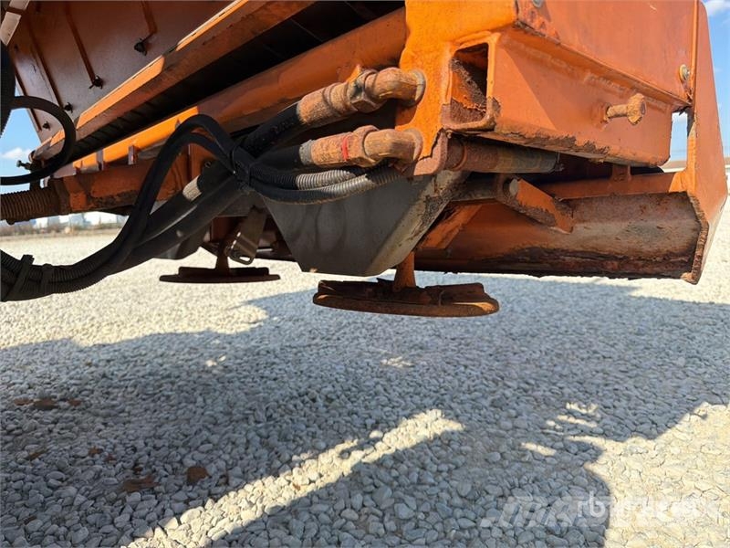 Ladog T1550T S/A Dump Truck Tippbil