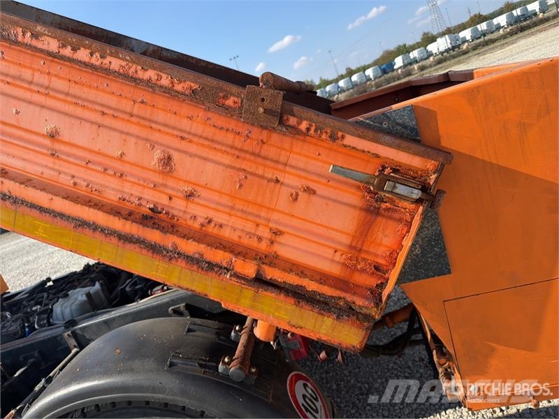 Ladog T1550T S/A Dump Truck Tippbil