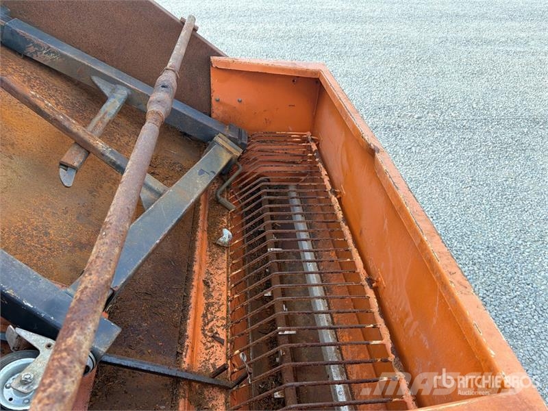 Ladog T1550T S/A Dump Truck Tippbil