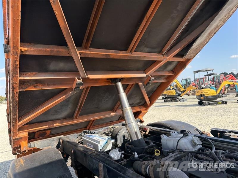 Ladog T1550T S/A Dump Truck Tippbil