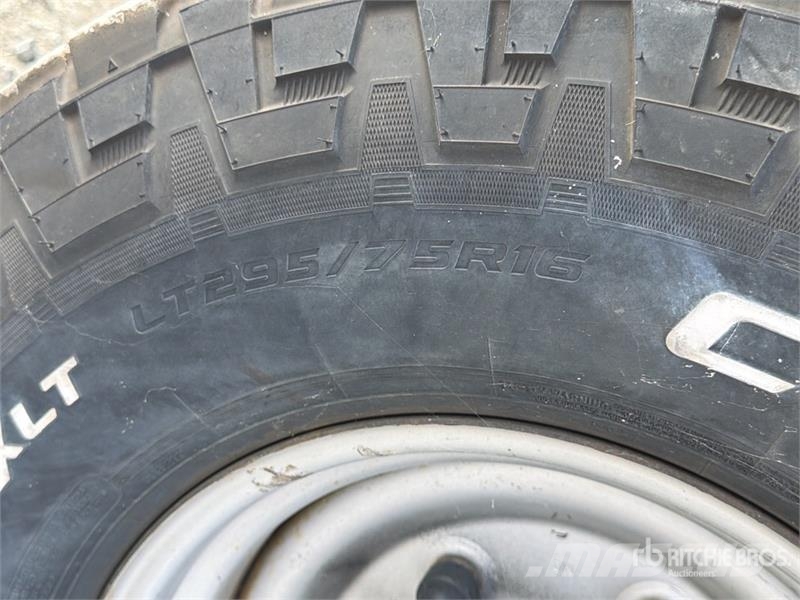 Ladog T1550T S/A Dump Truck Tippbil