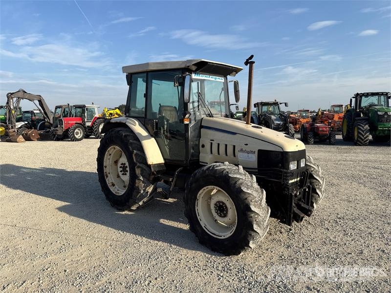 Lamborghini 1050 4WD Tractor Trattori