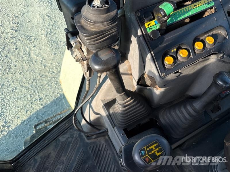 Lamborghini 1050 4WD Tractor Trattori