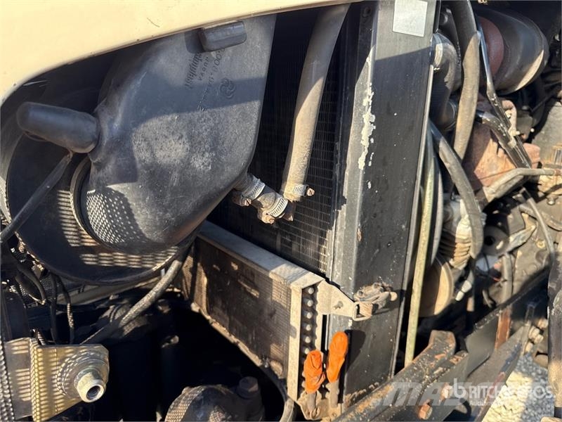 Lamborghini 1050 4WD Tractor Trattori