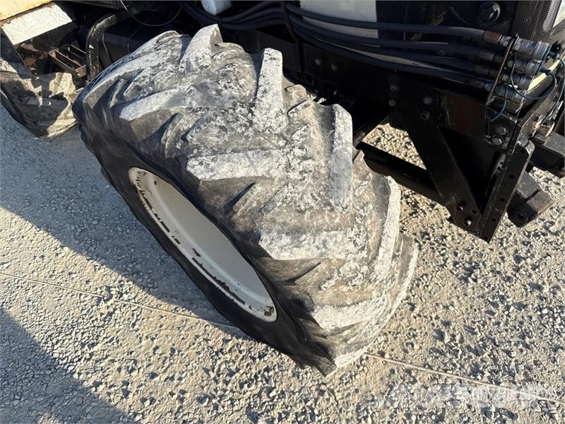 Lamborghini 1050 4WD Tractor Trattori