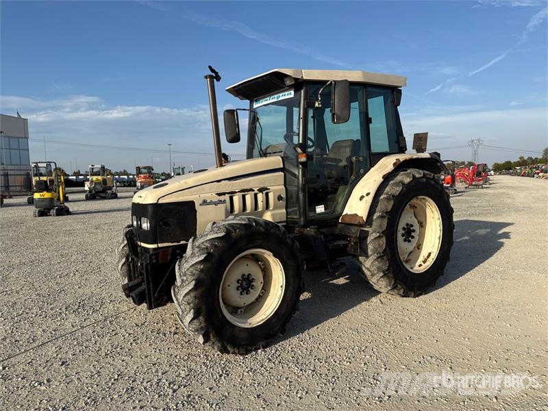 Lamborghini 1050 4WD Tractor Trattori