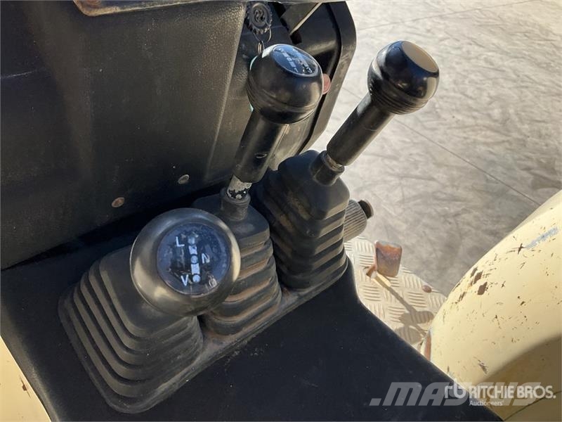 Lamborghini 775F 4WD Tractor Traktori