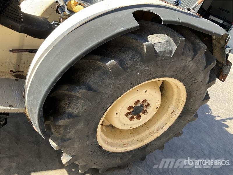 Lamborghini 775F 4WD Tractor Traktori