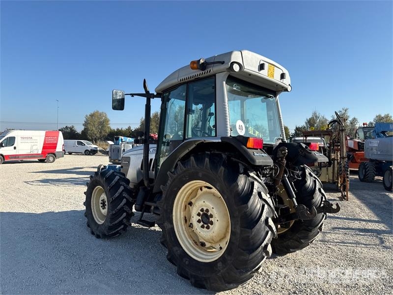 Lamborghini R4.110 4WD Tractor (Inoperable) Traktorji