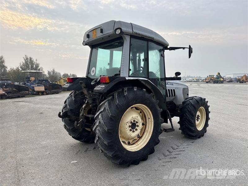 Lamborghini R4.110 4WD Tractor Трактори