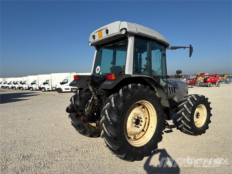 Lamborghini R4.110 4WD Tractor (Inoperable) Traktorji