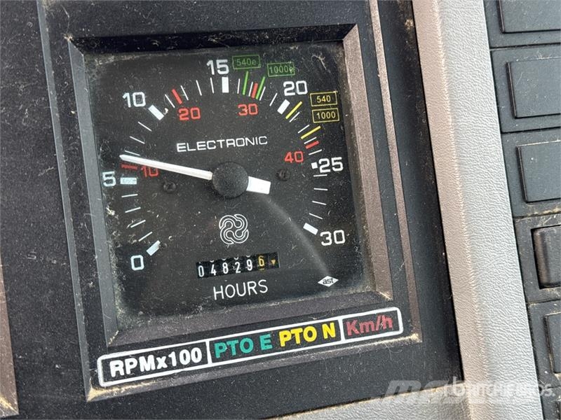 Lamborghini R4.110 4WD Tractor Трактори
