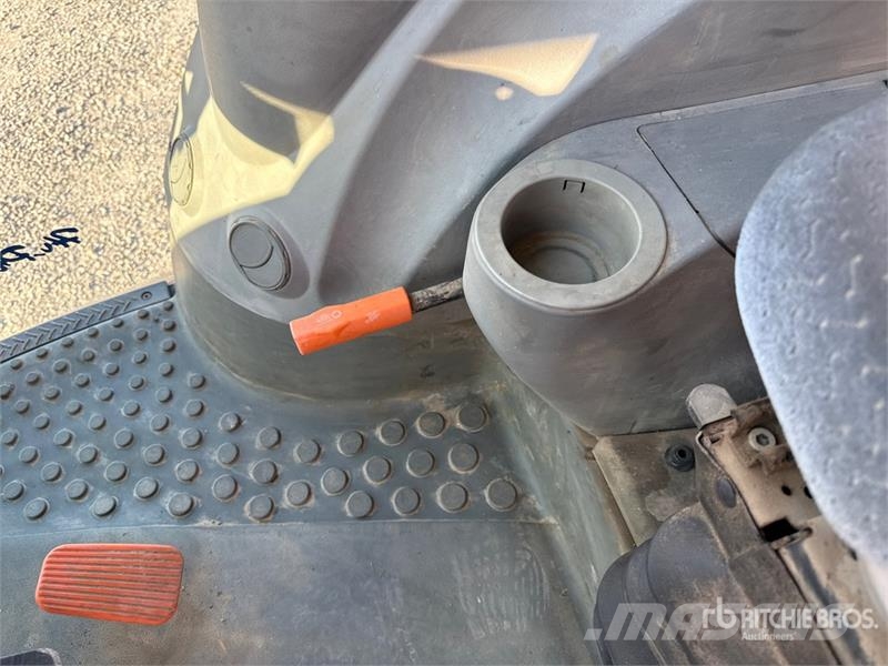 Lamborghini R6 125 DCR HP 4WD Tractor Traktory