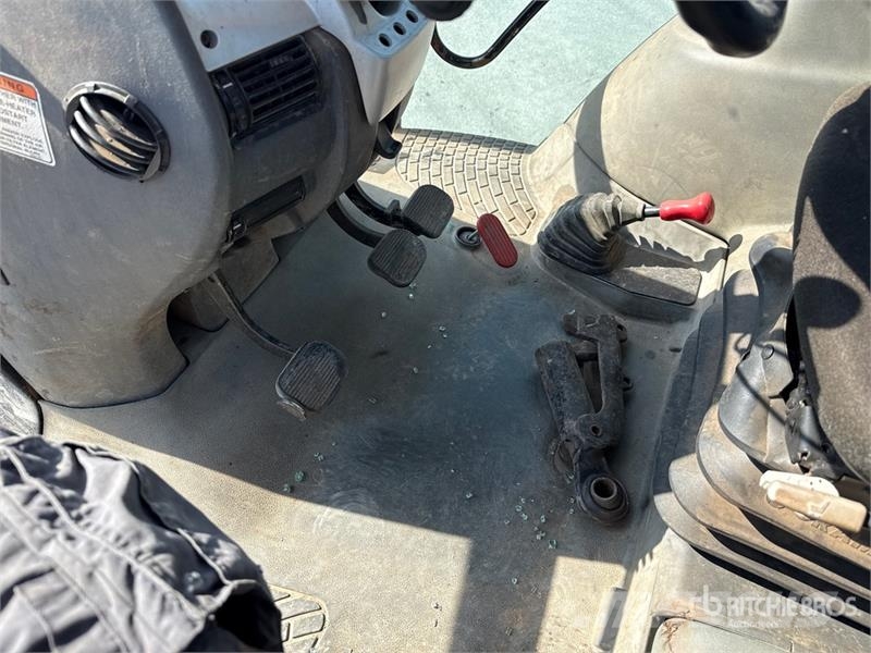 Lamborghini R7 175S 4WD Tractor (Inoperable) Traktörler