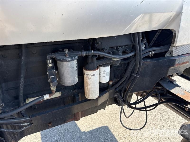 Lamborghini R7 175S 4WD Tractor (Inoperable) Traktörler