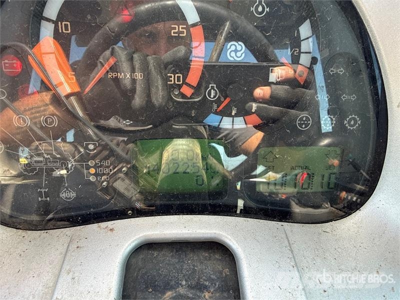 Lamborghini R7 175S 4WD Tractor (Inoperable) Traktörler