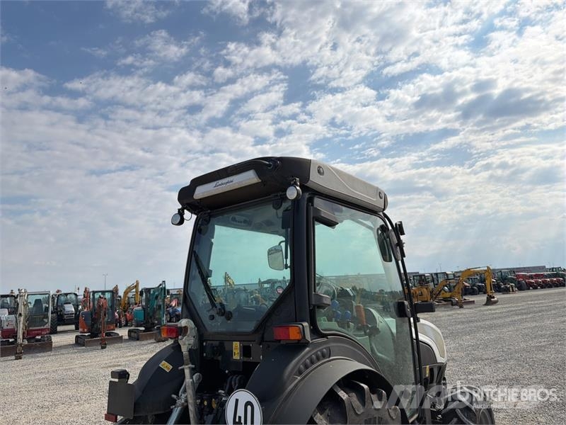 Lamborghini Spire 95 4WD Tractor 曳引機