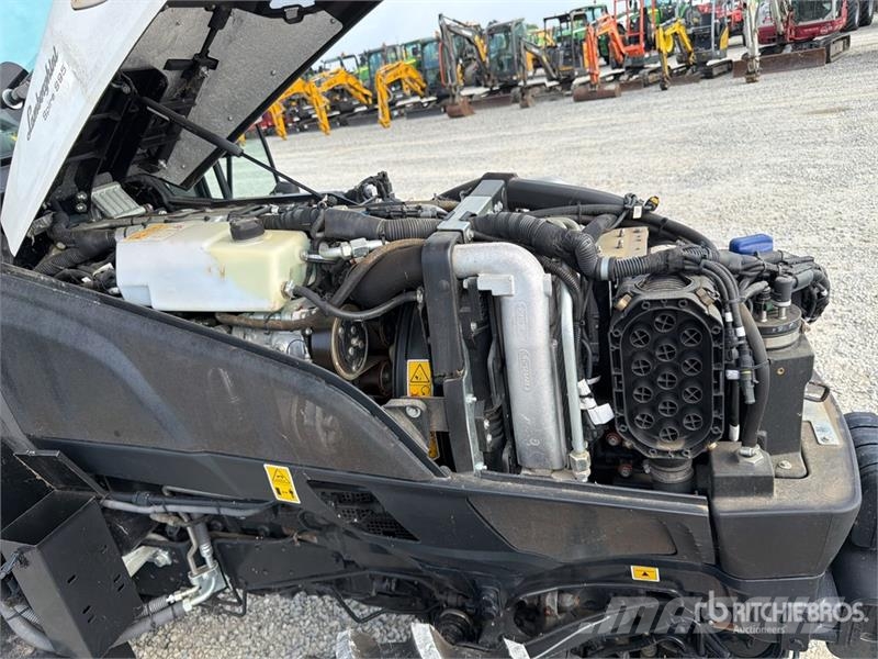 Lamborghini Spire 95 4WD Tractor 曳引機