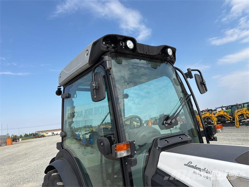Lamborghini Spire 95 4WD Tractor 曳引機