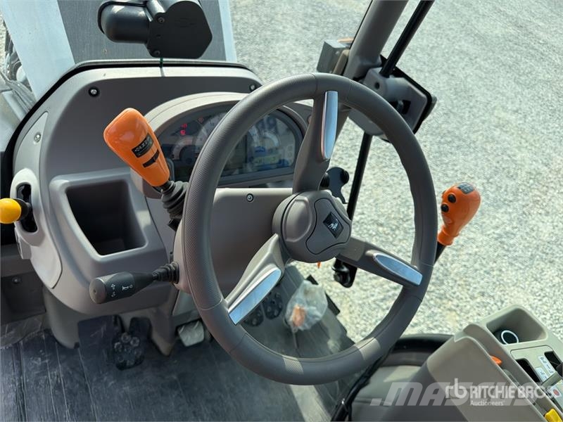 Lamborghini Spire 95 4WD Tractor 曳引機