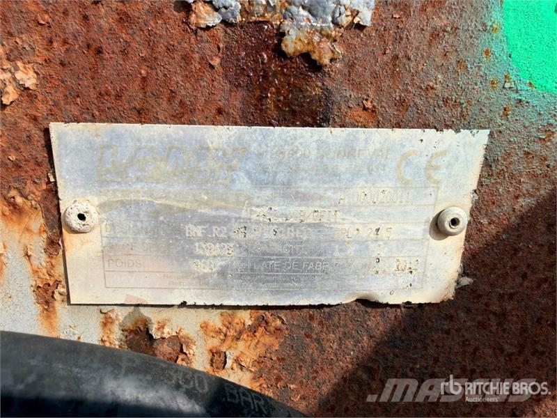 Lamy 2400 mm Bucket W/ Clamp Godet Bucket Bakken