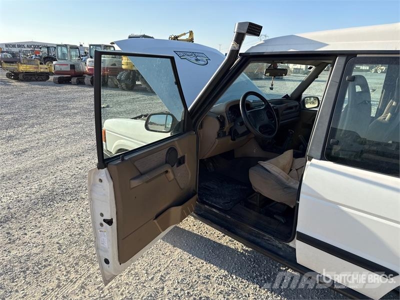 Land Rover Discovery 4x4 SUV Lengvieji automobiliai
