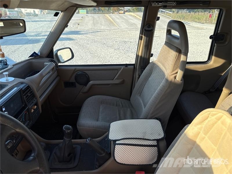 Land Rover Discovery 4x4 SUV Lengvieji automobiliai