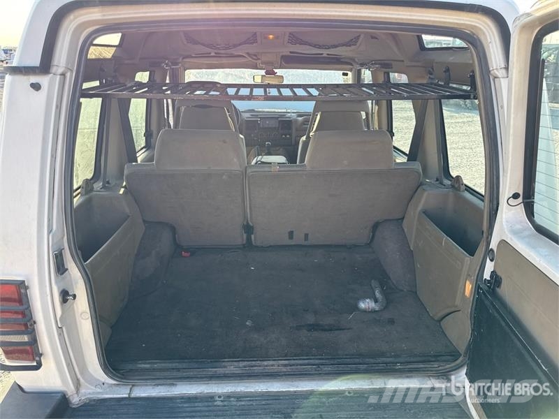 Land Rover Discovery 4x4 SUV Lengvieji automobiliai