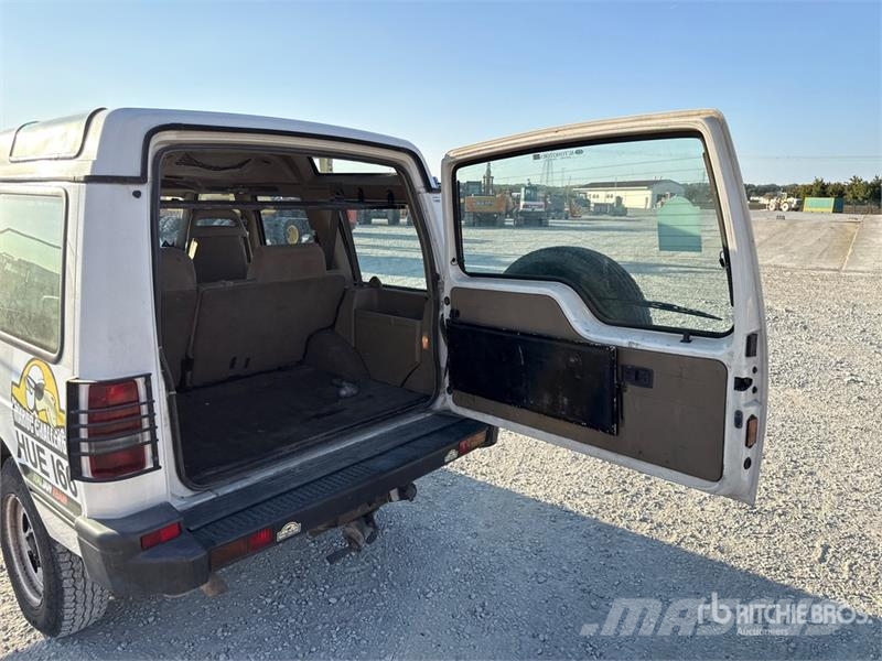 Land Rover Discovery 4x4 SUV Lengvieji automobiliai