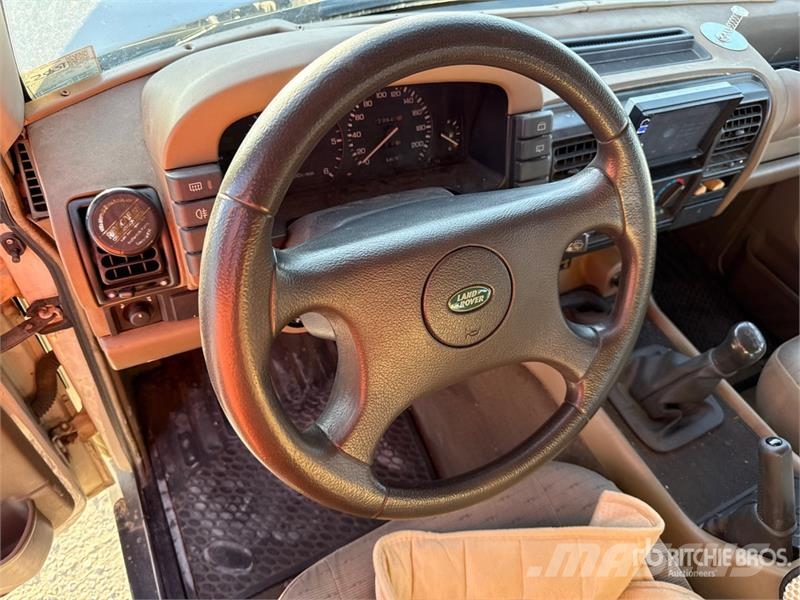 Land Rover Discovery 4x4 SUV Lengvieji automobiliai