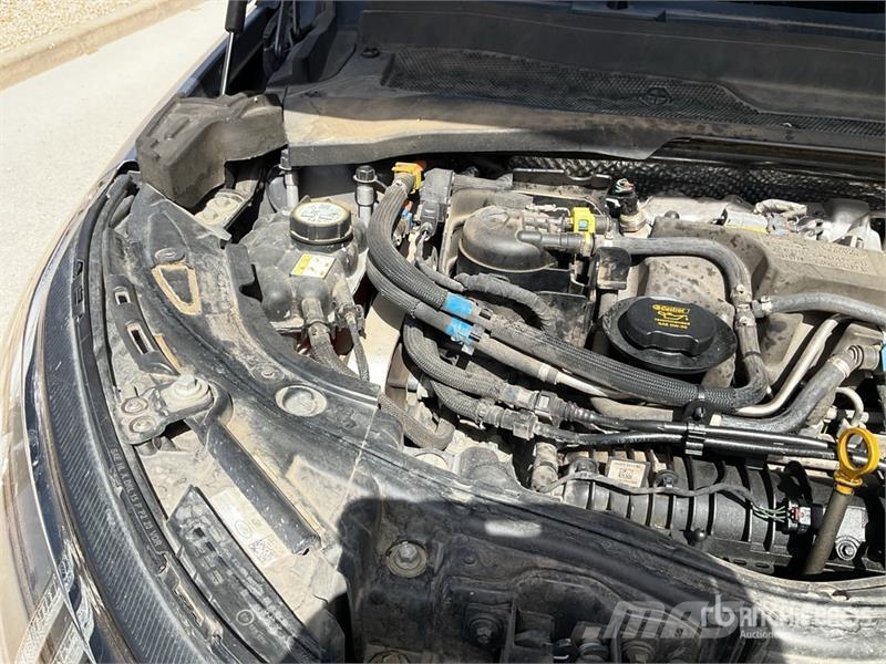 Land Rover Discovery D200 SUV PKWs