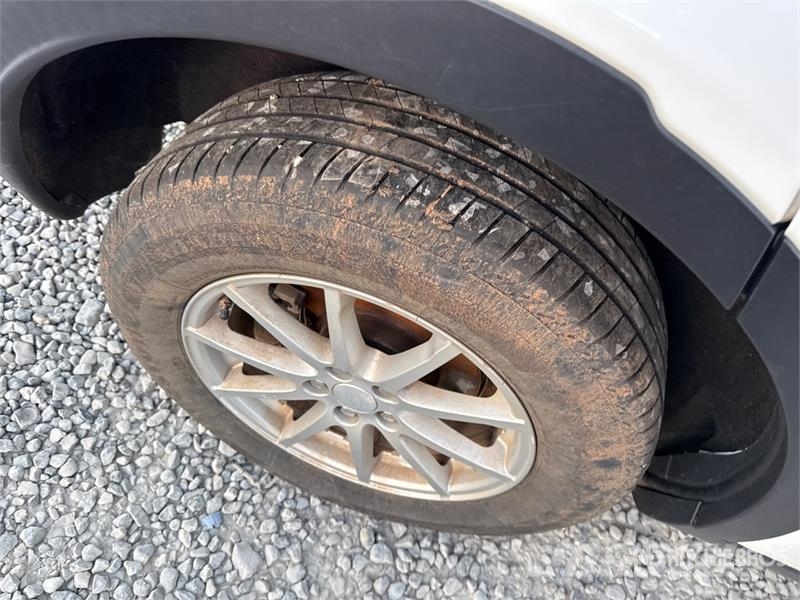 Land Rover Discovery Sport SUV (Inoperable) Cars