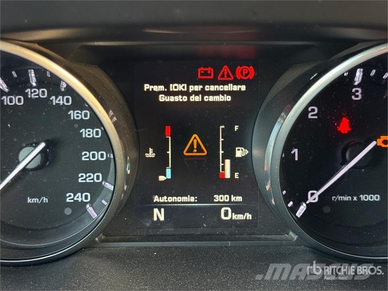 Land Rover Discovery Sport SUV (Inoperable) Cars