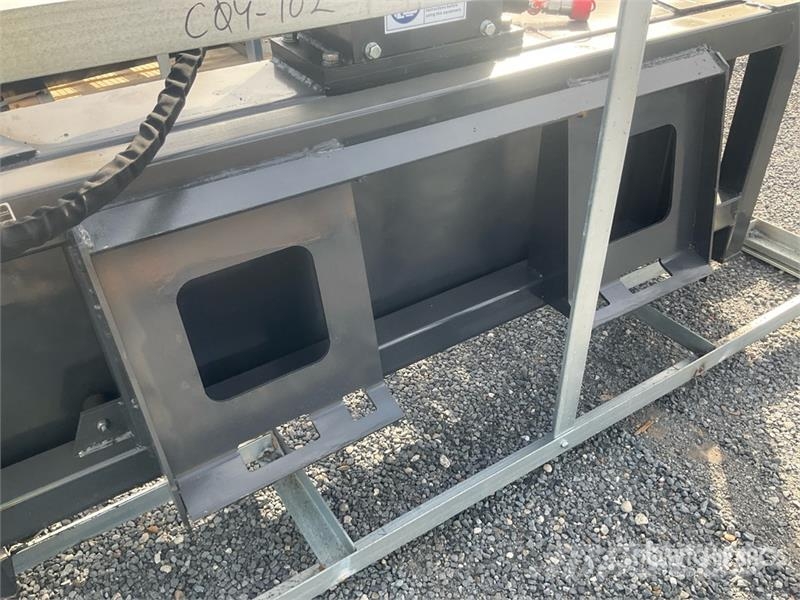 Landhonor HSB-12-72W Hydraulic Skid Steer Screening Bucket ( Puinbakken