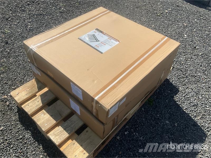 Landhonor LHR-PBF4000 Qty of 2 6-Teeth Skid Steer Clamp On P Overige componenten