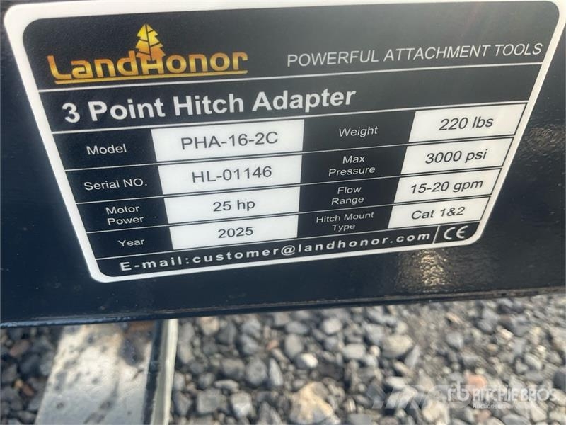 Landhonor PHA-16-2C Skid Steer 3-Point Adapter (Unused) Overige componenten
