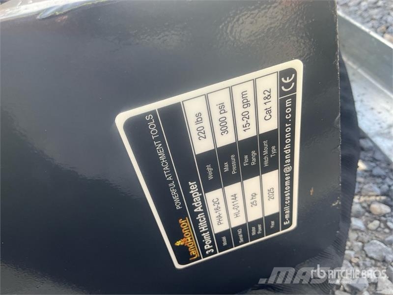 Landhonor PHA-16-2C Skid Steer 3-Point Adapter (Unused) Overige componenten