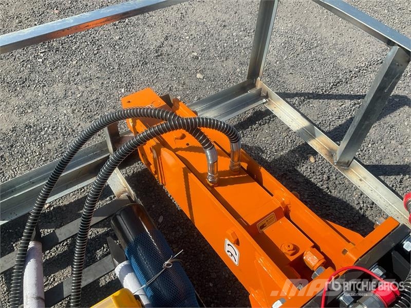 Landhonor SHB-11-53D Hydraulic Skid Steer Breaker (Unused) Hamers en brekers