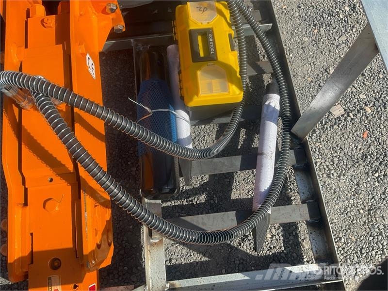 Landhonor SHB-11-53D Hydraulic Skid Steer Breaker (Unused) Hamers en brekers